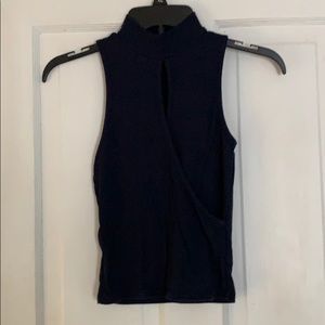 Aéropostale unique turtleneck with cleavage front